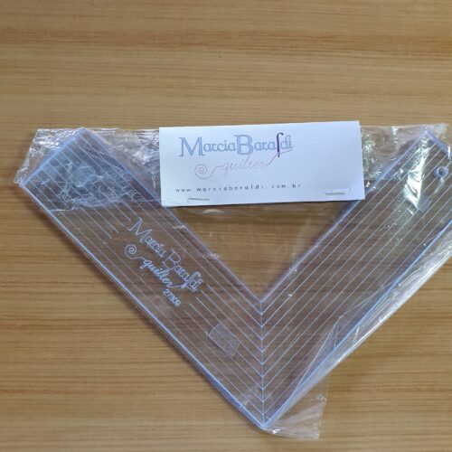 REGLA PARA ACOLCHAR A MÁQUINA MARCIA BARALDI TRIANGULAR